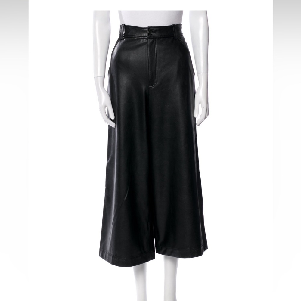 ALC Black Wide Leg Cropped Faux Leather Pant Size 8 High Rise